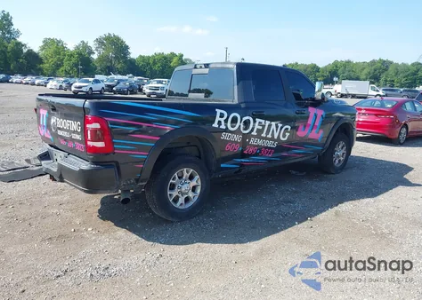 2021 Ram 2500 Laramie 4X4 6'4 Box z USA, uszkodzony, nr VIN 3C6UR5FL2MG558334